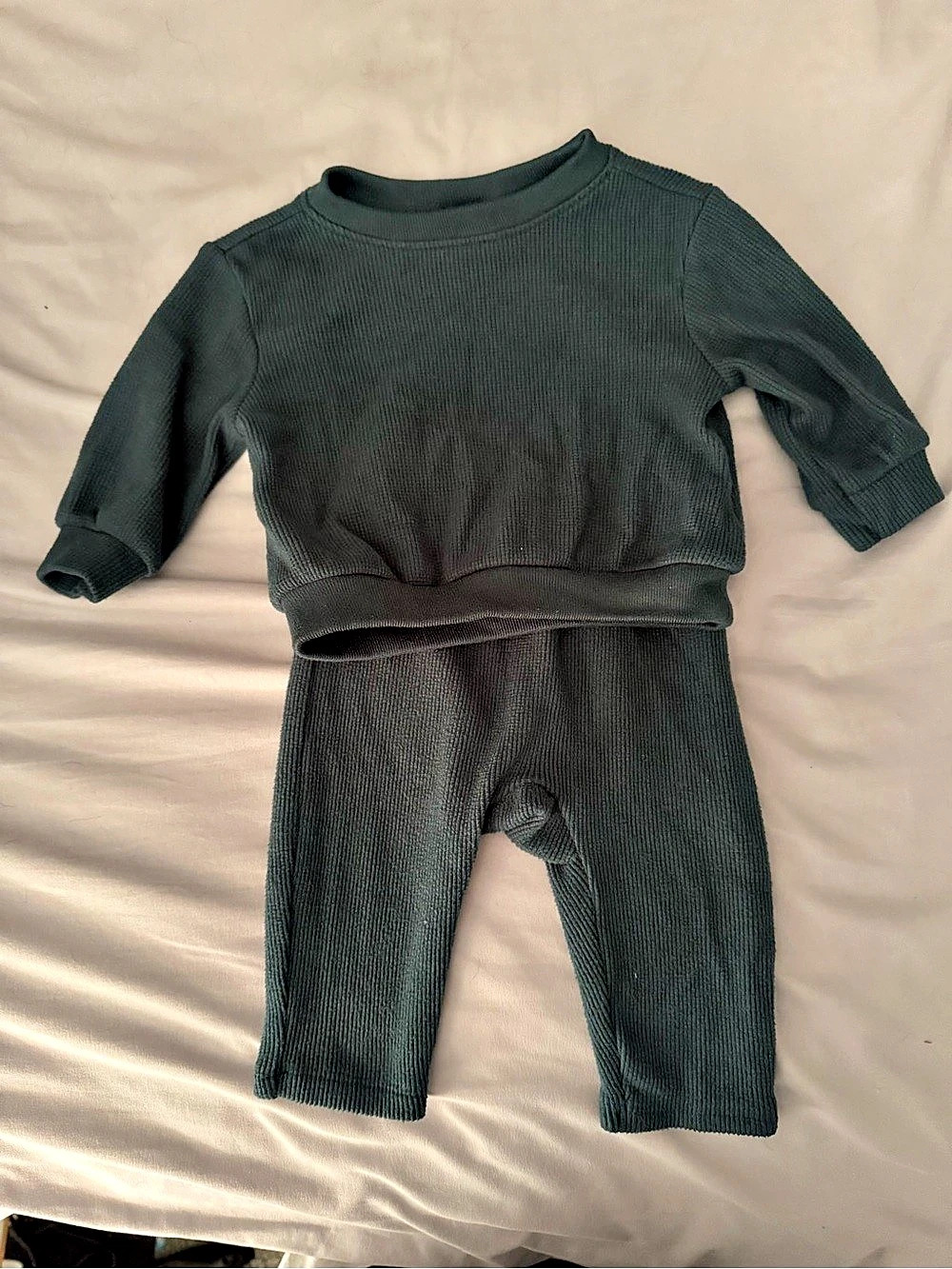 Old Navy Baby Ribbed Matching Set 3-6M Like New - Picture 3 of 4